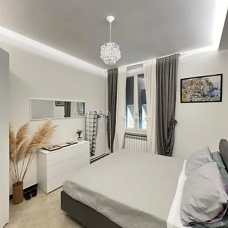 Rosa Bianca - Two-room In The Center