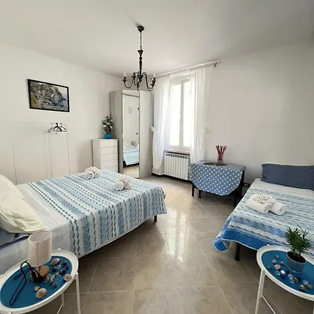 Rosa Bianca - Two-room In The Center Apartmán *