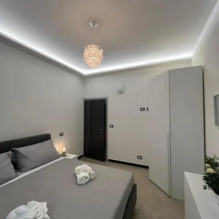 Apartamento Rosa Bianca - Two-room In The Center Génova